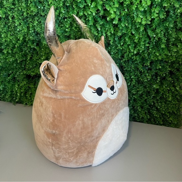 Squishmallows NWT Kieli the Antelope With Fuzzy Belly & Gold 16\